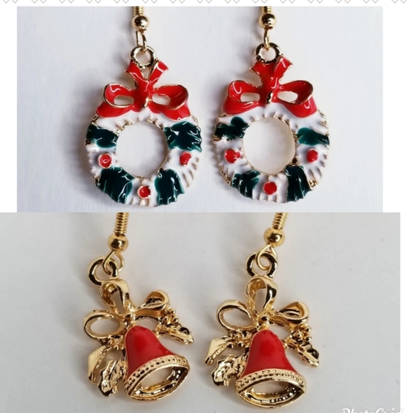 🍁3/$25 2 pair Christmas Earrings - Picture 1 of 8